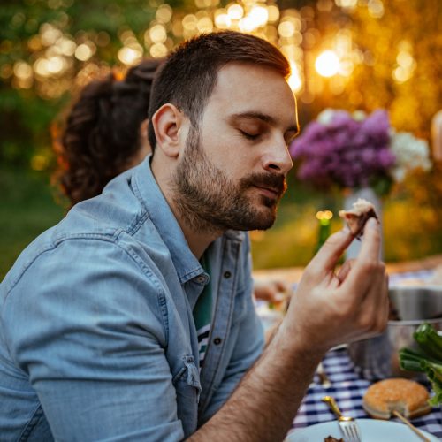 Chewing slowly may help with weight management