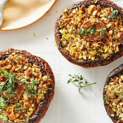 Pistachio and herby stuffed mushrooms